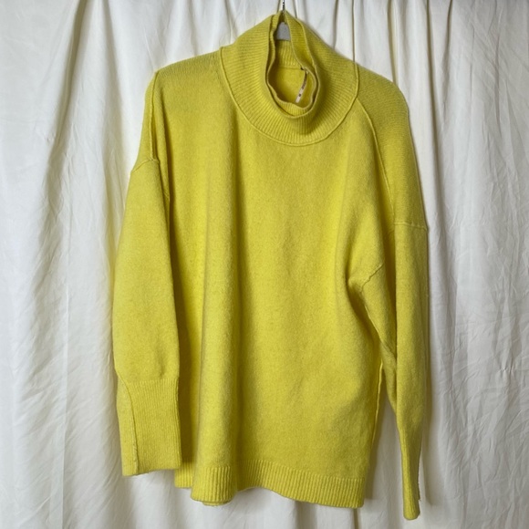 FREE PEOPLE Afterglow Mock Neck Oversized
Sweater Lime Yellow XS Knit - Picture 2 of 8